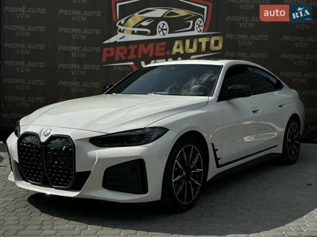 Белый БМВ i4, объемом двигателя 0 л и пробегом 3 тыс. км за 48999 $, фото 1 на Automoto.ua