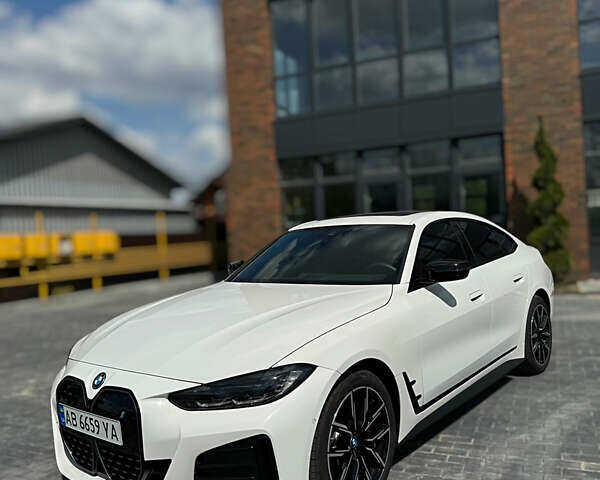 Белый БМВ i4, объемом двигателя 0 л и пробегом 1 тыс. км за 48900 $, фото 1 на Automoto.ua