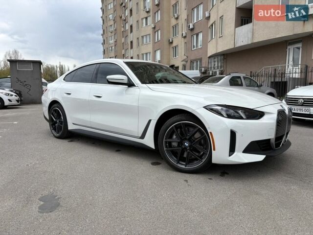 Белый БМВ i4, объемом двигателя 0 л и пробегом 1 тыс. км за 44500 $, фото 1 на Automoto.ua
