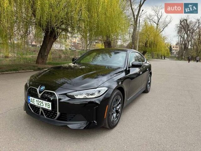 Черный БМВ i4, объемом двигателя 0 л и пробегом 1 тыс. км за 38700 $, фото 1 на Automoto.ua