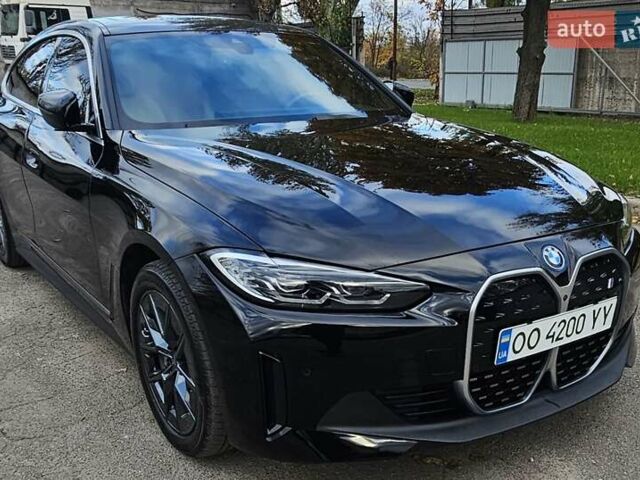 Черный БМВ i4, объемом двигателя 0 л и пробегом 33 тыс. км за 40000 $, фото 1 на Automoto.ua
