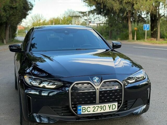 Черный БМВ i4, объемом двигателя 0 л и пробегом 40 тыс. км за 29000 $, фото 1 на Automoto.ua