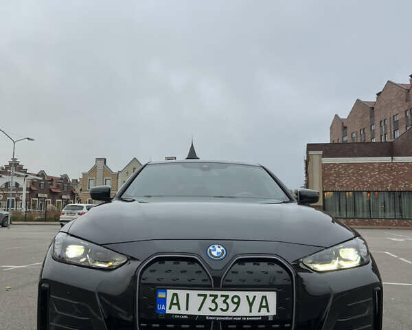 Черный БМВ i4, объемом двигателя 0 л и пробегом 25 тыс. км за 43000 $, фото 1 на Automoto.ua