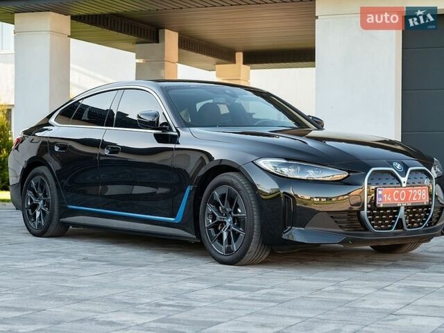 Черный БМВ i4, объемом двигателя 0 л и пробегом 22 тыс. км за 33900 $, фото 1 на Automoto.ua