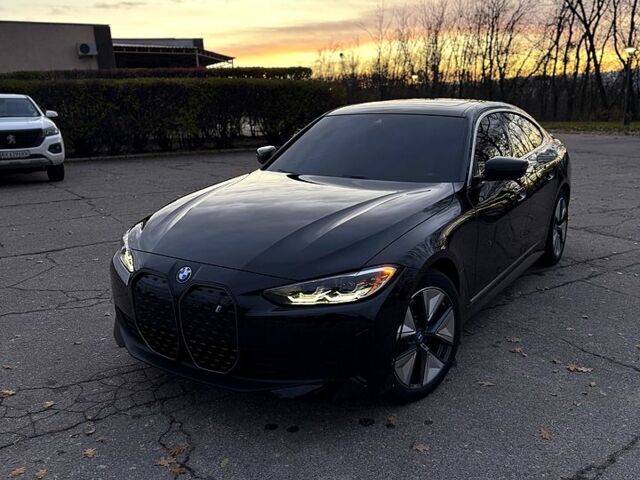 БМВ i4, объемом двигателя 0.23 л и пробегом 5 тыс. км за 43500 $, фото 1 на Automoto.ua