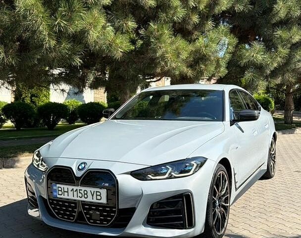 Серый БМВ i4, объемом двигателя 0 л и пробегом 69 тыс. км за 43900 $, фото 1 на Automoto.ua