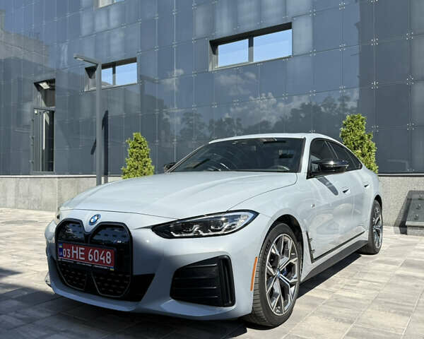 Серый БМВ i4, объемом двигателя 0 л и пробегом 12 тыс. км за 47500 $, фото 1 на Automoto.ua