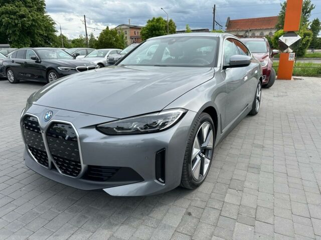 Серый БМВ i4, объемом двигателя 71 л и пробегом 7 тыс. км за 38400 $, фото 1 на Automoto.ua
