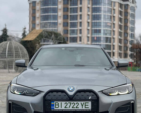 Серый БМВ i4, объемом двигателя 0 л и пробегом 22 тыс. км за 29500 $, фото 1 на Automoto.ua