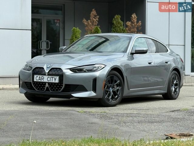Серый БМВ i4, объемом двигателя 0 л и пробегом 8 тыс. км за 33000 $, фото 1 на Automoto.ua