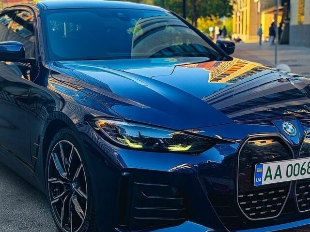 Синий БМВ i4, объемом двигателя 0 л и пробегом 38 тыс. км за 34500 $, фото 1 на Automoto.ua