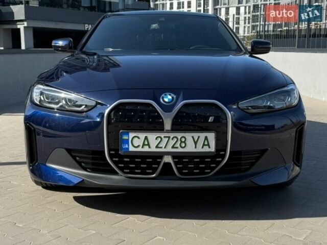 Синий БМВ i4, объемом двигателя 0 л и пробегом 34 тыс. км за 30400 $, фото 1 на Automoto.ua