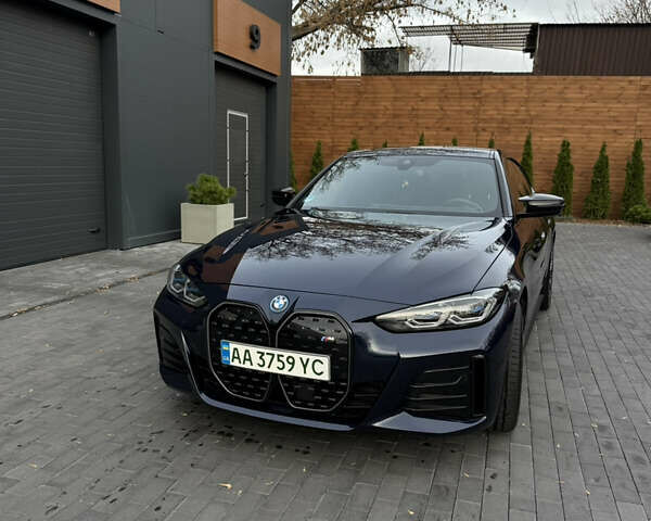 Синий БМВ i4, объемом двигателя 0 л и пробегом 18 тыс. км за 49999 $, фото 1 на Automoto.ua