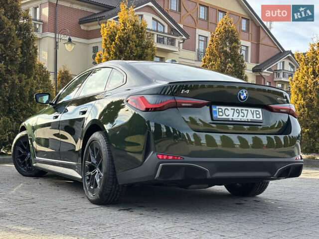 Зелений БМВ i4, об'ємом двигуна 0 л та пробігом 16 тис. км за 34900 $, фото 1 на Automoto.ua