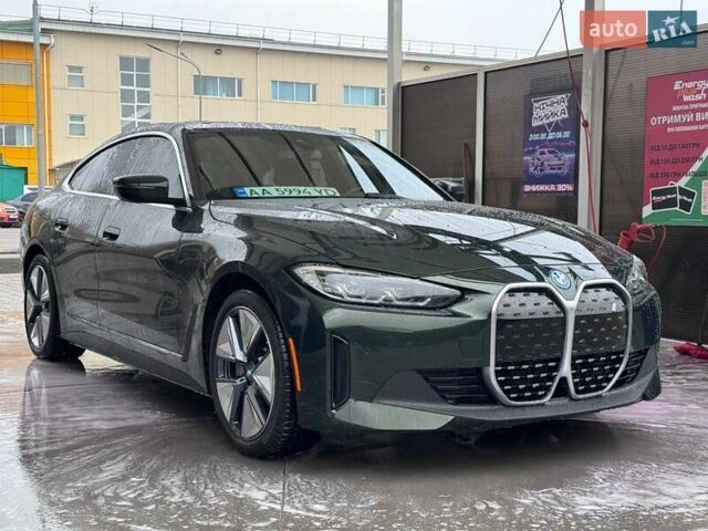Зелений БМВ i4, об'ємом двигуна 0 л та пробігом 5 тис. км за 33300 $, фото 1 на Automoto.ua