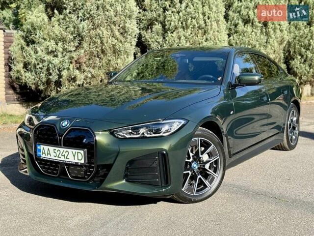 Зеленый БМВ i4, объемом двигателя 0 л и пробегом 8 тыс. км за 59500 $, фото 1 на Automoto.ua