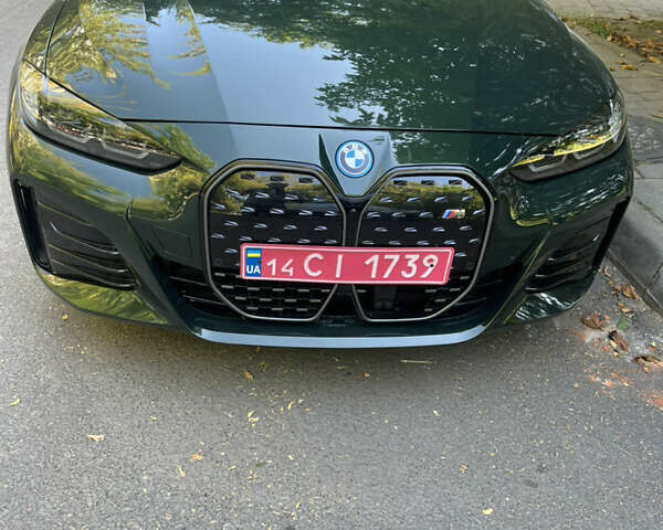 Зеленый БМВ i4, объемом двигателя 0 л и пробегом 7 тыс. км за 35950 $, фото 1 на Automoto.ua