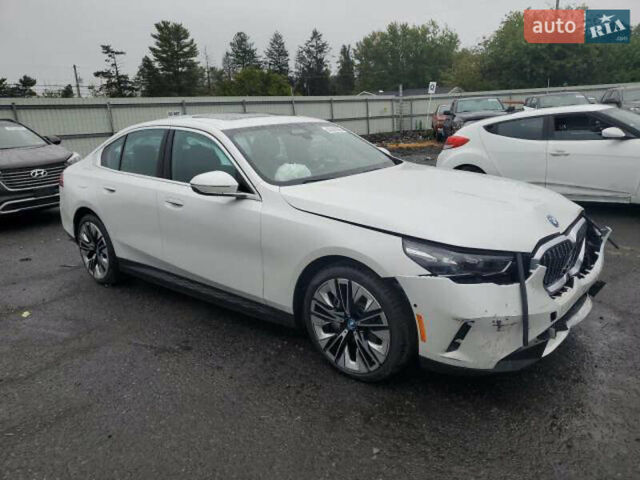 Білий БМВ i5, об'ємом двигуна 0 л та пробігом 4 тис. км за 37000 $, фото 1 на Automoto.ua