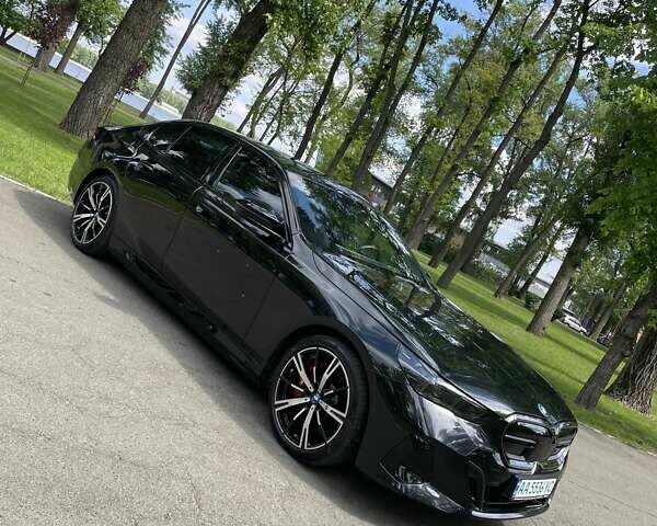 Черный БМВ i5, объемом двигателя 0 л и пробегом 6 тыс. км за 64000 $, фото 1 на Automoto.ua