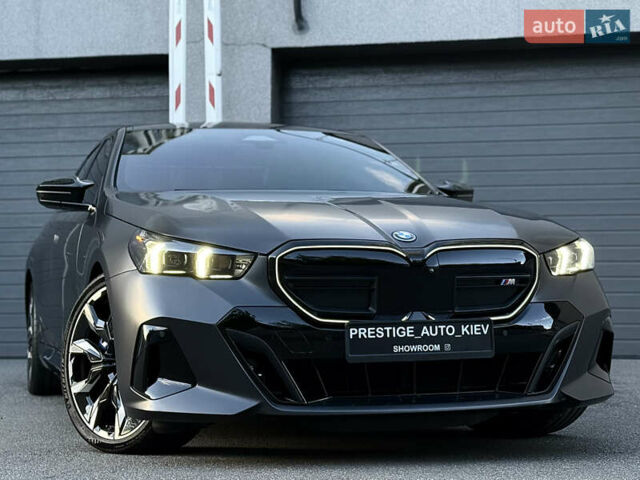 Серый БМВ i5, объемом двигателя 0 л и пробегом 29 тыс. км за 75000 $, фото 1 на Automoto.ua