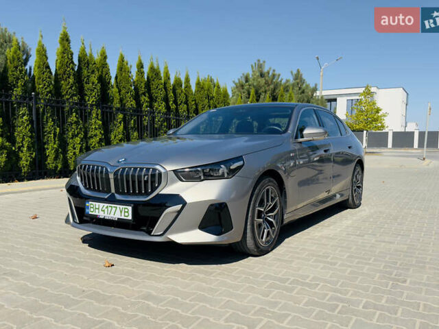 Серый БМВ i5, объемом двигателя 0 л и пробегом 5 тыс. км за 59000 $, фото 1 на Automoto.ua