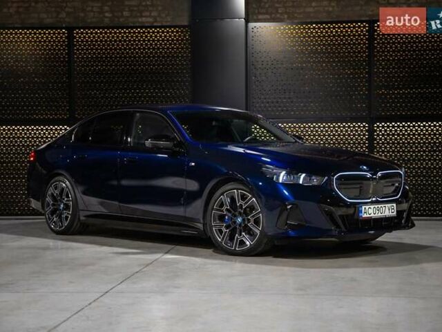 Синій БМВ i5, об'ємом двигуна 0 л та пробігом 6 тис. км за 72376 $, фото 1 на Automoto.ua