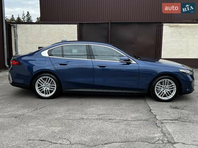 Синій БМВ i5, об'ємом двигуна 0 л та пробігом 24 тис. км за 48900 $, фото 1 на Automoto.ua