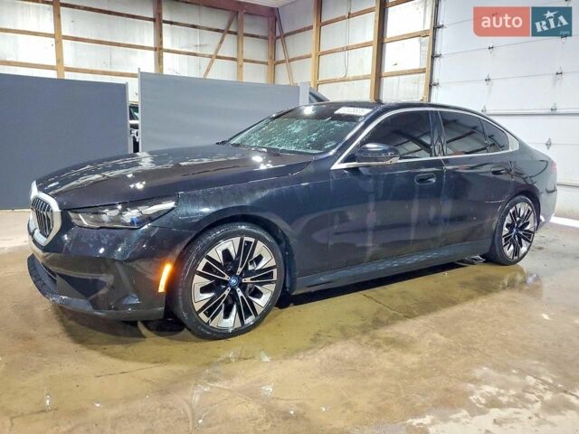 Синий БМВ i5, объемом двигателя 0 л и пробегом 29 тыс. км за 30000 $, фото 1 на Automoto.ua