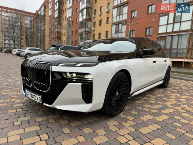Белый БМВ i7, объемом двигателя 0 л и пробегом 9 тыс. км за 85000 $, фото 1 на Automoto.ua