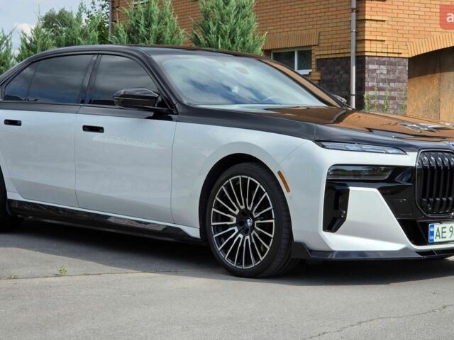 Белый БМВ i7, объемом двигателя 0 л и пробегом 25 тыс. км за 83000 $, фото 1 на Automoto.ua