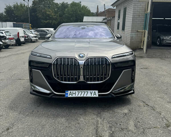 Бежевый БМВ i7, объемом двигателя 0 л и пробегом 39 тыс. км за 104623 $, фото 1 на Automoto.ua
