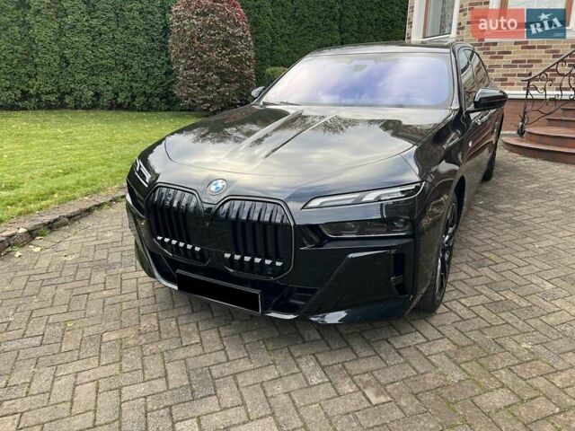 Черный БМВ i7, объемом двигателя 0 л и пробегом 12 тыс. км за 105499 $, фото 1 на Automoto.ua