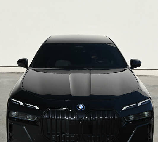 Чорний БМВ i7, об'ємом двигуна 0 л та пробігом 21 тис. км за 76000 $, фото 1 на Automoto.ua