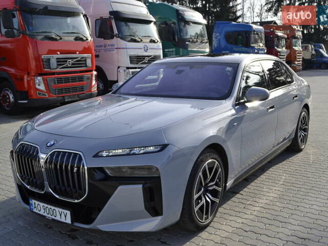 Сірий БМВ i7, об'ємом двигуна 0 л та пробігом 71 тис. км за 94000 $, фото 1 на Automoto.ua