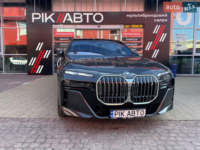 Сірий БМВ i7, об'ємом двигуна 0 л та пробігом 37 тис. км за 107500 $, фото 1 на Automoto.ua