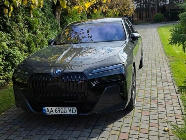 Серый БМВ i7, объемом двигателя 0 л и пробегом 70 тыс. км за 96000 $, фото 1 на Automoto.ua