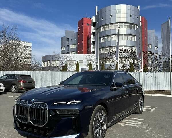 Синий БМВ i7, объемом двигателя 0 л и пробегом 7 тыс. км за 105999 $, фото 1 на Automoto.ua