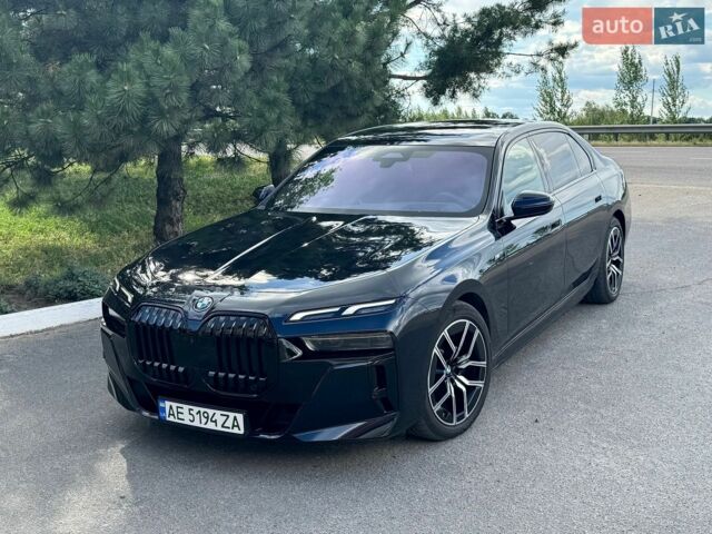 Синий БМВ i7, объемом двигателя 0 л и пробегом 92 тыс. км за 77900 $, фото 1 на Automoto.ua