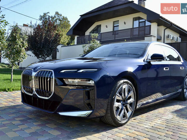Синий БМВ i7, объемом двигателя 0 л и пробегом 6 тыс. км за 105000 $, фото 1 на Automoto.ua
