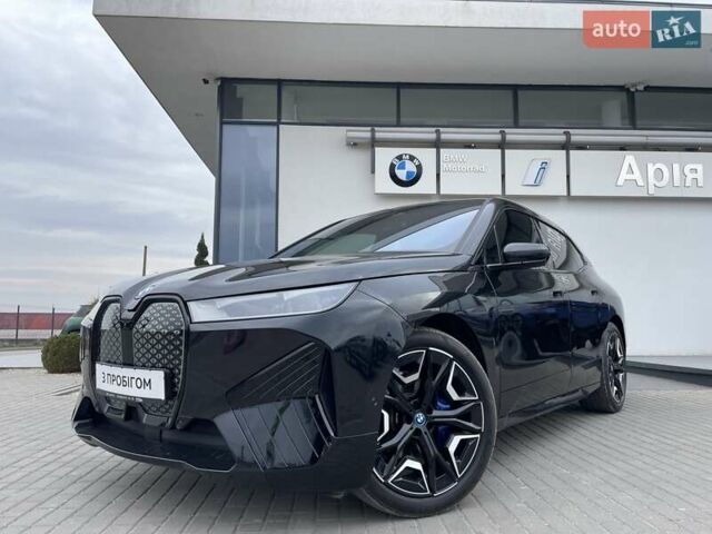Черный БМВ iX, объемом двигателя 0 л и пробегом 62 тыс. км за 52700 $, фото 1 на Automoto.ua