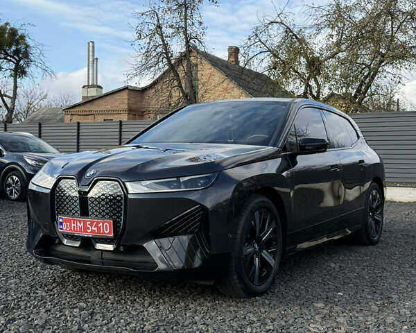 Чорний БМВ iX, об'ємом двигуна 0 л та пробігом 66 тис. км за 59900 $, фото 1 на Automoto.ua