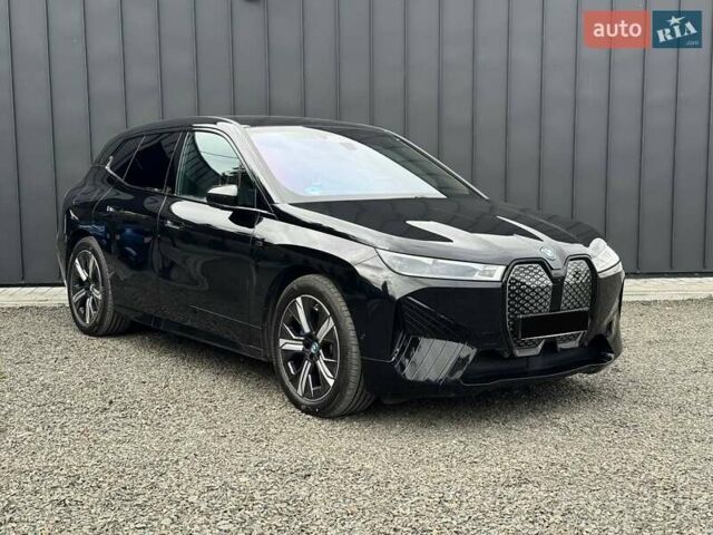 Черный БМВ iX, объемом двигателя 0 л и пробегом 17 тыс. км за 80900 $, фото 1 на Automoto.ua