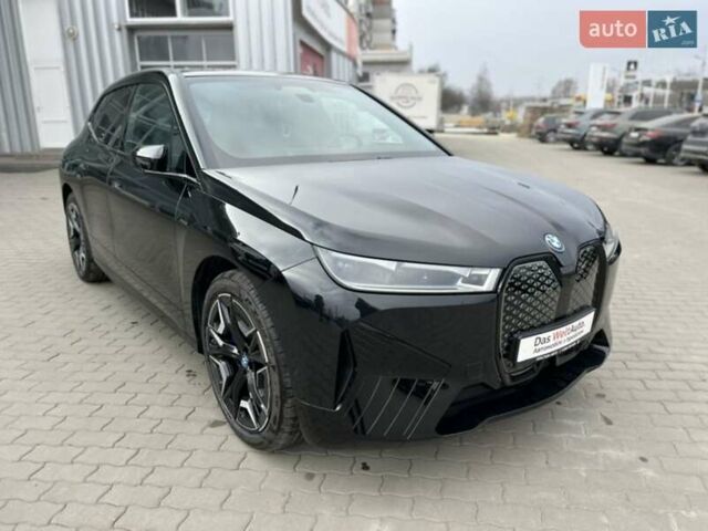 Черный БМВ iX, объемом двигателя 0 л и пробегом 22 тыс. км за 68000 $, фото 1 на Automoto.ua