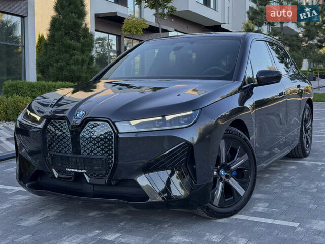 Черный БМВ iX, объемом двигателя 0 л и пробегом 72 тыс. км за 48500 $, фото 1 на Automoto.ua