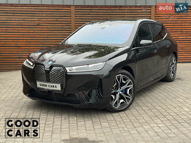 Черный БМВ iX, объемом двигателя 0 л и пробегом 38 тыс. км за 72000 $, фото 1 на Automoto.ua