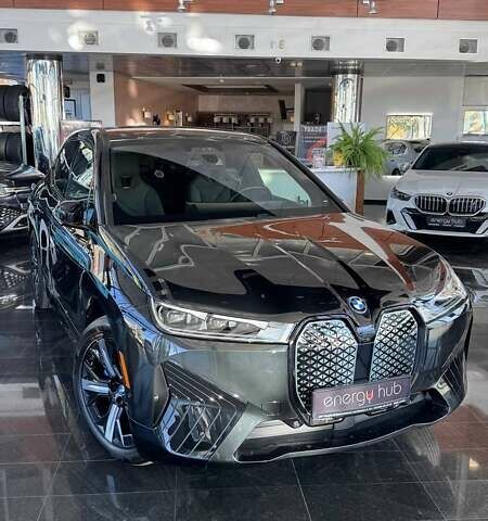 Черный БМВ iX, объемом двигателя 0 л и пробегом 1 тыс. км за 69000 $, фото 1 на Automoto.ua