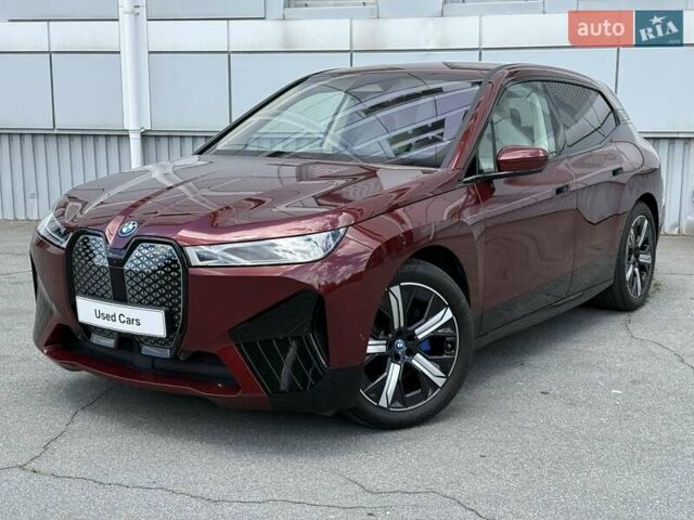 Красный БМВ iX, объемом двигателя 0 л и пробегом 35 тыс. км за 55000 $, фото 1 на Automoto.ua