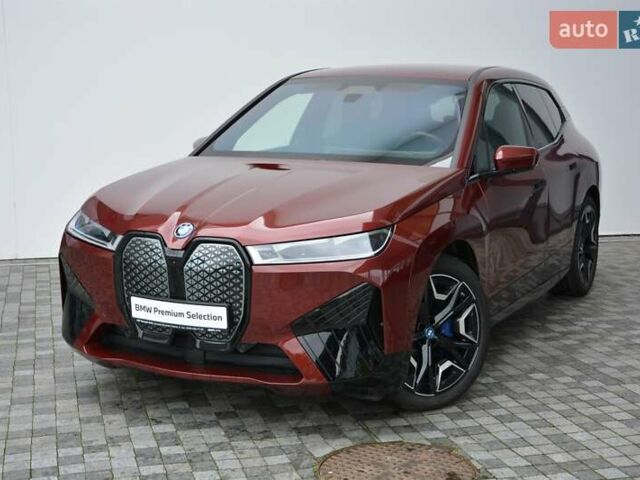 Червоний БМВ iX, об'ємом двигуна 0 л та пробігом 2 тис. км за 80001 $, фото 1 на Automoto.ua