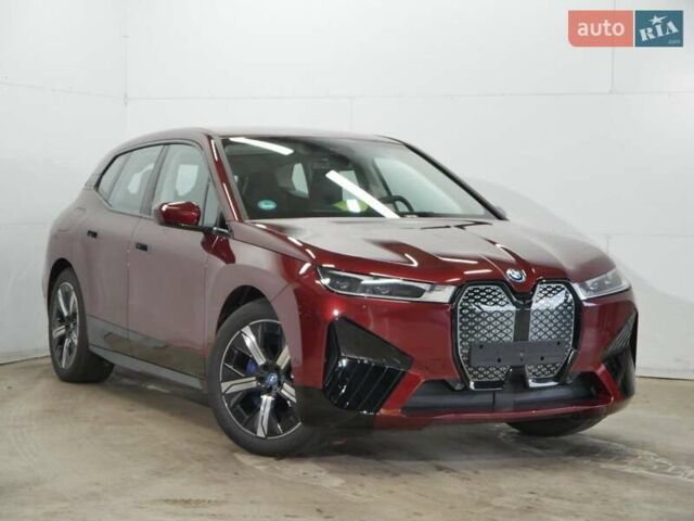 Красный БМВ iX, объемом двигателя 0 л и пробегом 8 тыс. км за 73000 $, фото 1 на Automoto.ua