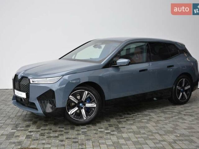 Серый БМВ iX, объемом двигателя 0 л и пробегом 17 тыс. км за 61613 $, фото 1 на Automoto.ua